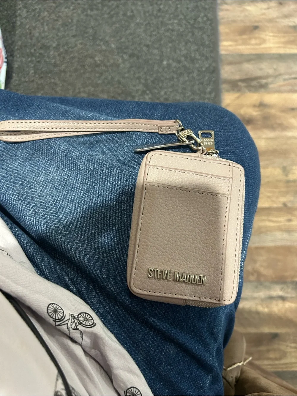Steve Madden Blush Faux Leather Wristlet Card Case